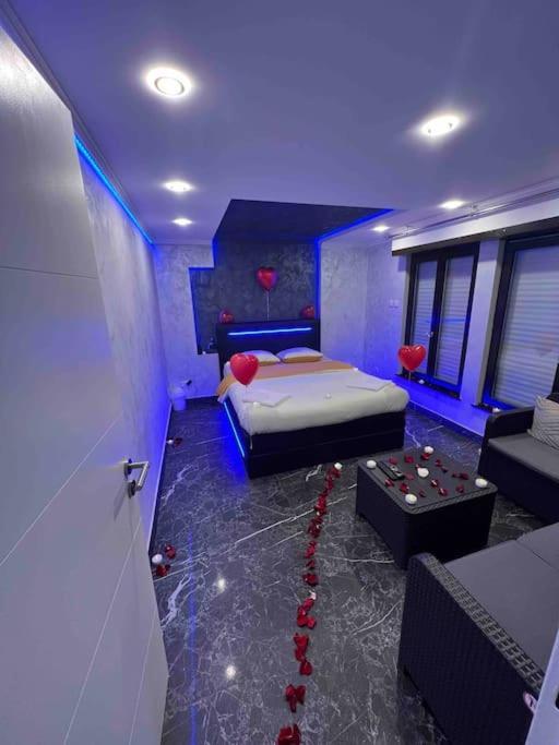Appart Hotel Avec Sauna, Jacuzzi, Strasbourg Eksteriør bilde